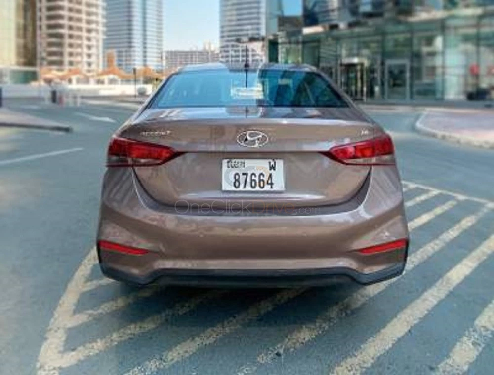 Or rose Hyundai Accent 2020 for rent in Dubaï 6